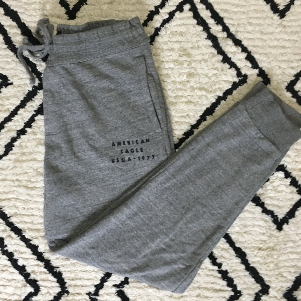 American Eagle Joggers